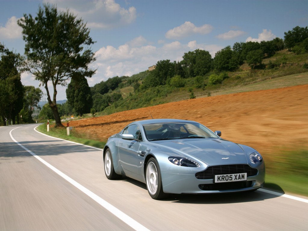 aston martin amv8 vantage