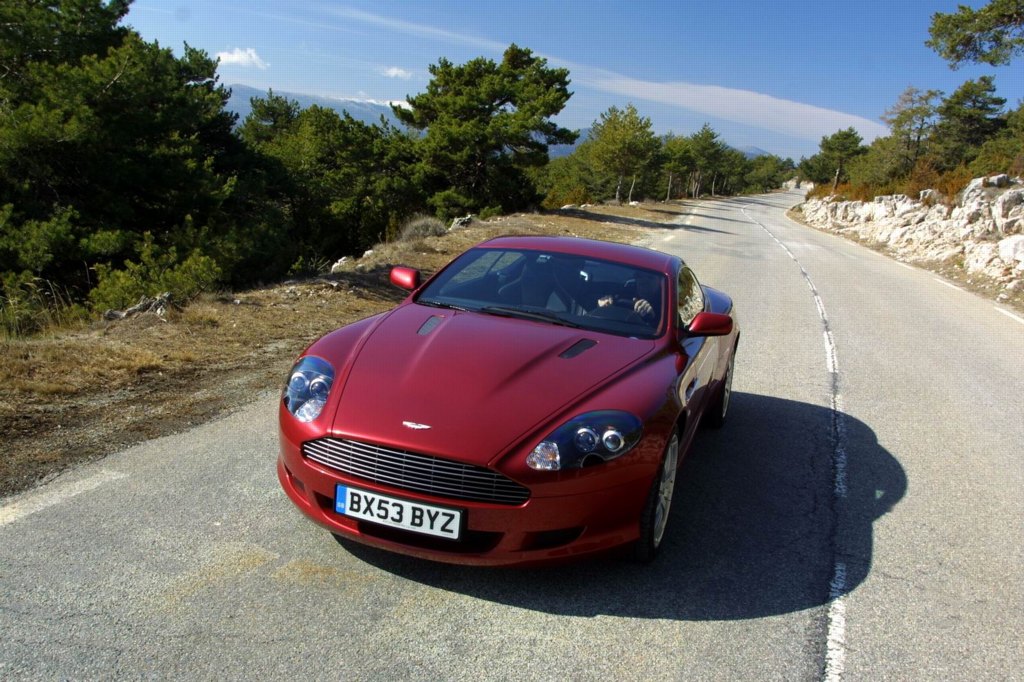 aston martin db9